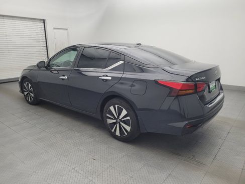 Used 2021 Nissan Altima 2.5 SV FWD image 3