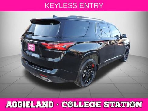 Used 2023 Chevrolet Traverse Premier w/ Redline Edition image 4