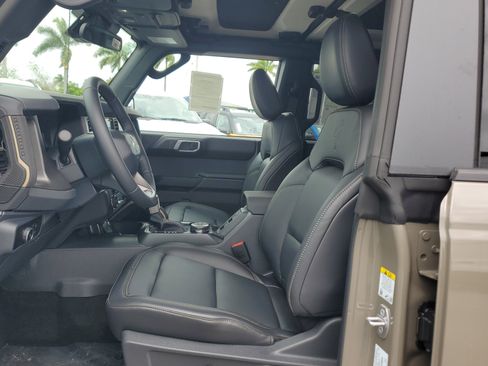 New 2026 Ford Bronco Badlands AWD/4WD image 10