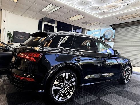 Used 2018 Audi SQ5 Prestige w/ Prestige Package AWD/4WD image 23