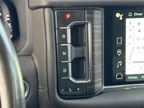 Used 2022 GMC Yukon XL Denali image 34