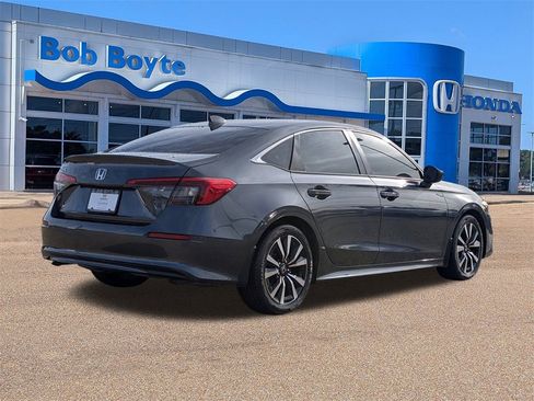 Certified 2024 Honda Civic EX image 3