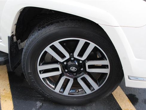 Used 2015 Toyota 4Runner Limited image 25