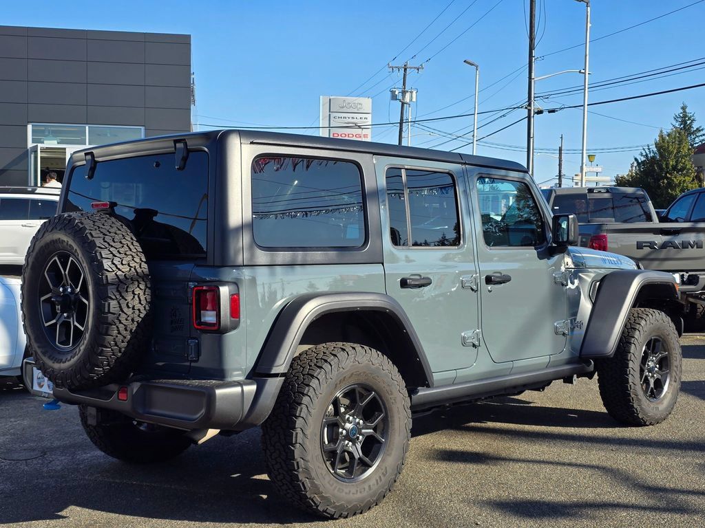 Used 2024 Jeep Wrangler Unlimited AWD/4WD image 8