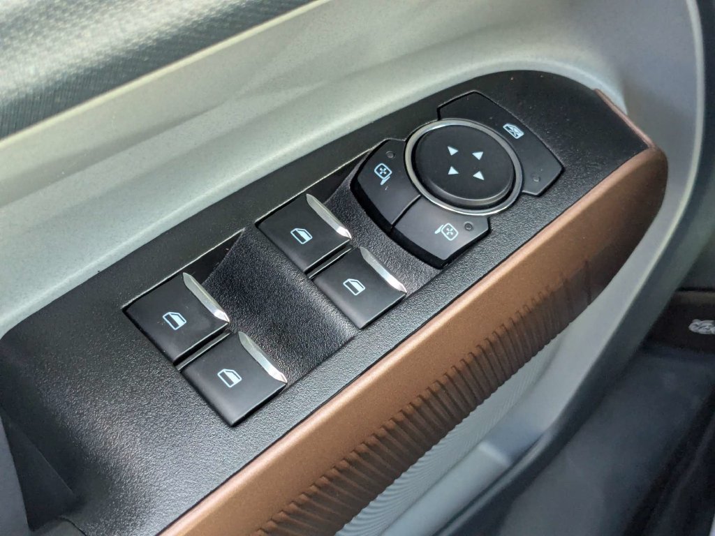 Used 2024 Ford Maverick Lariat w/ FX4 Off-Road Package AWD/4WD image 26