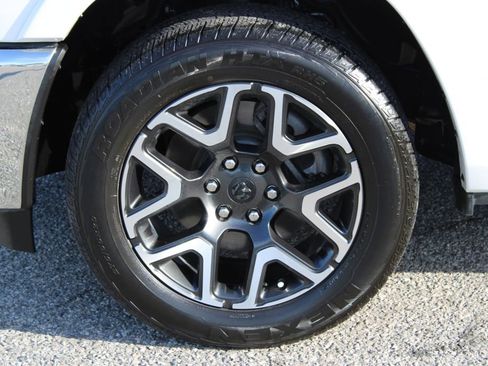 Used 2025 RAM 1500 Laramie image 8