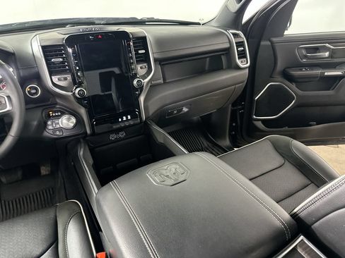 Used 2025 RAM 1500 Laramie w/ Sport Appearance Package AWD/4WD image 19