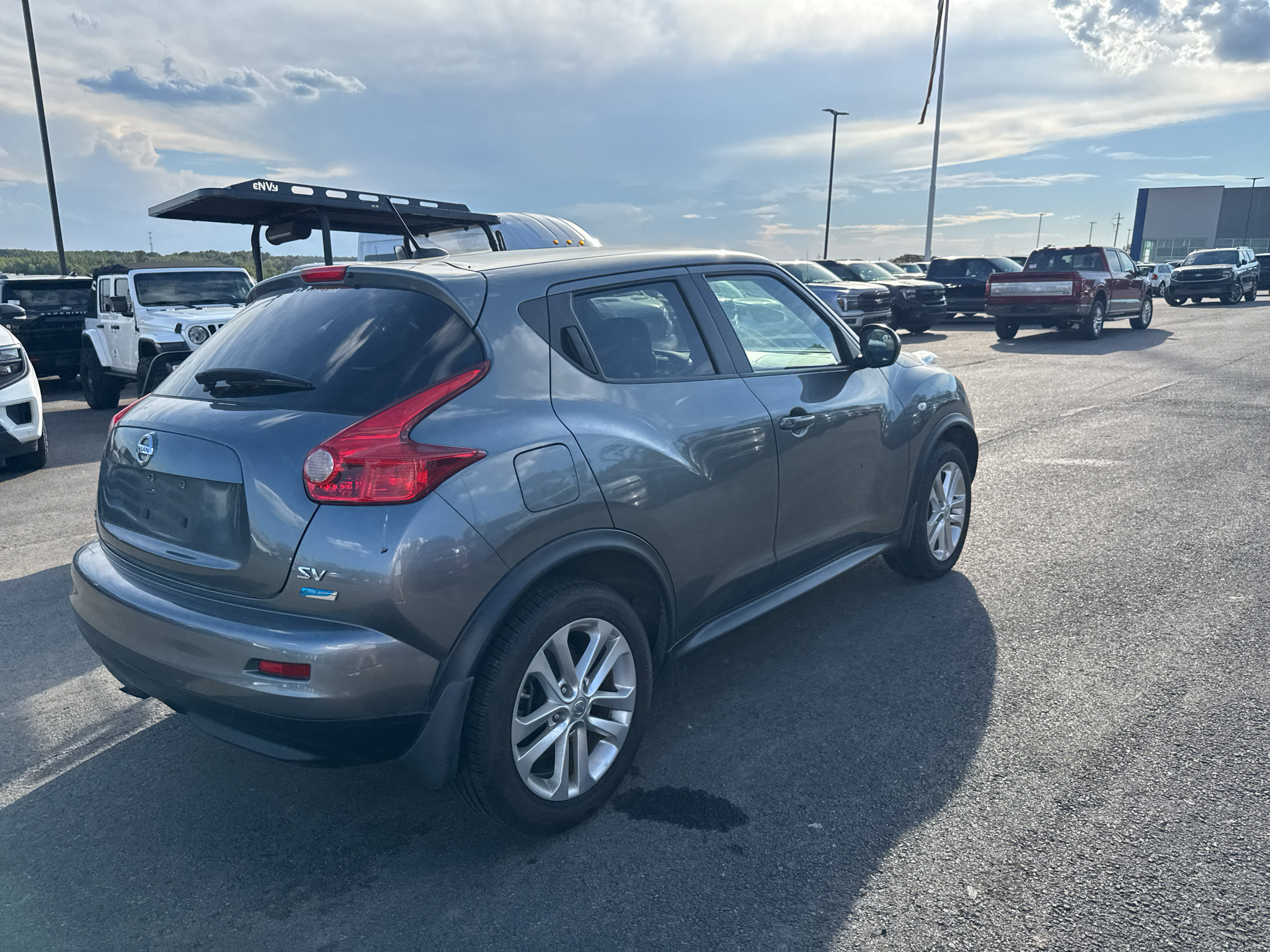 Used 2012 Nissan Juke SV FWD image 5