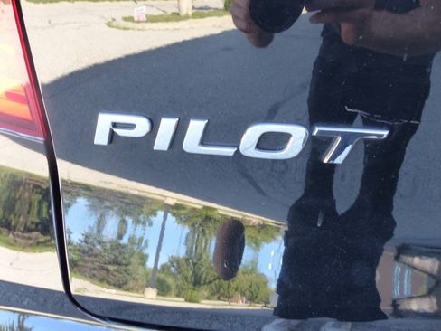 Used 2017 Honda Pilot EX-L image 9