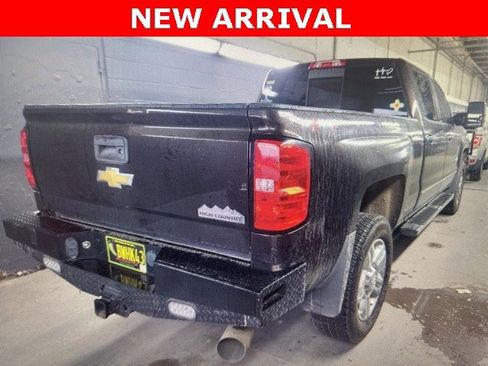 Used 2018 Chevrolet Silverado 2500 High Country w/ Duramax Plus Package image 7