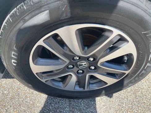 Used 2015 Honda Odyssey Touring image 9