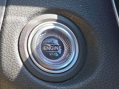 Used 2021 Mercedes-Benz C 300 4MATIC Sedan image 37