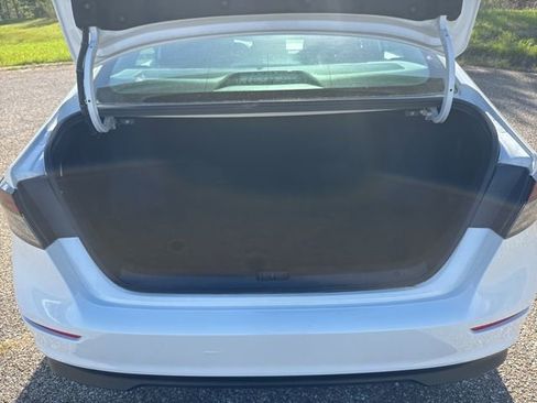 Used 2025 Honda Accord Sport image 10