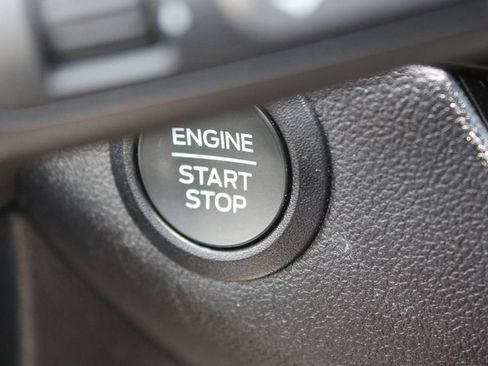 Used 2025 Ford Escape ST-Line FWD image 24