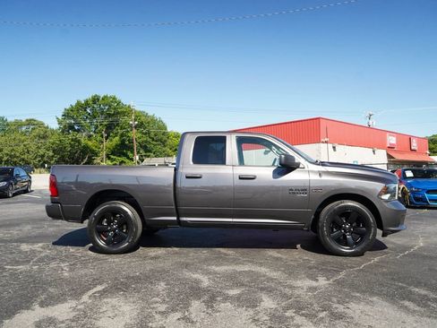 Used 2019 RAM 1500 Express w/ Express Value Package AWD/4WD image 2