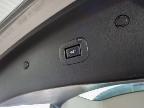 Used 2020 Nissan Armada SL w/ Premium Package image 13