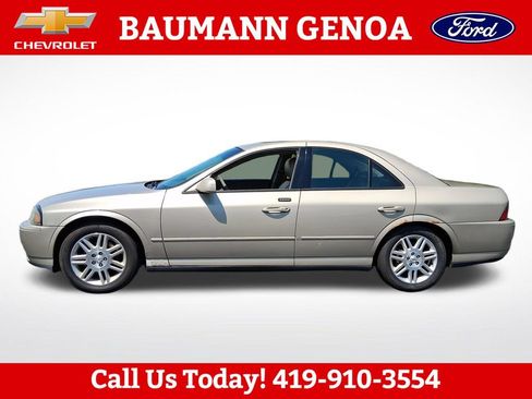 Used 2004 Lincoln LS RWD image 2