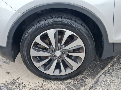 Used 2018 Buick Encore Essence AWD/4WD image 8