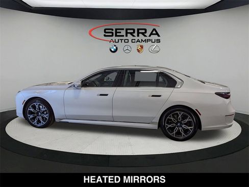 New 2025 BMW i7 eDrive50 w/ Premium Package image 6