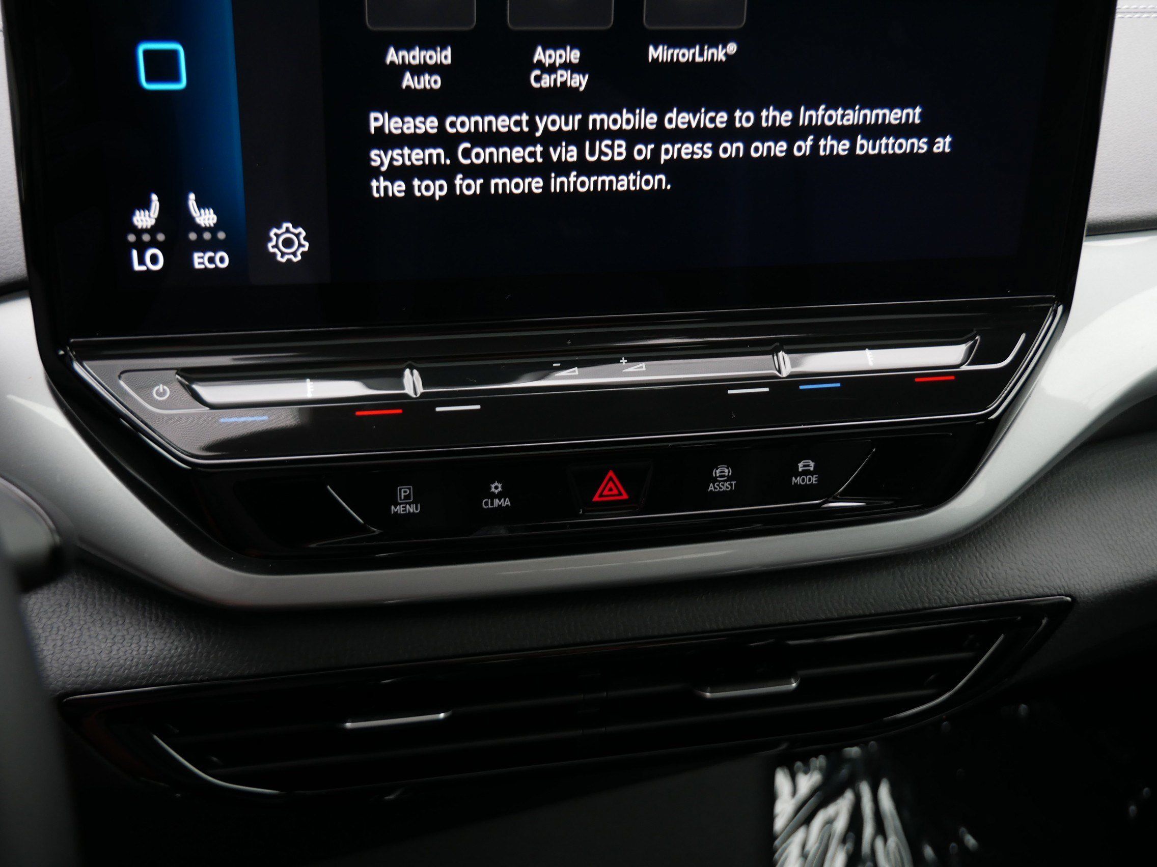 Certified 2023 Volkswagen ID.4 Pro S AWD/4WD image 23