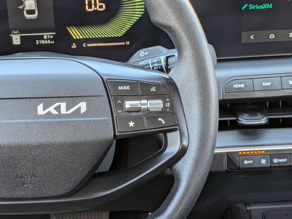 Used 2025 Kia K4 FWD image 18
