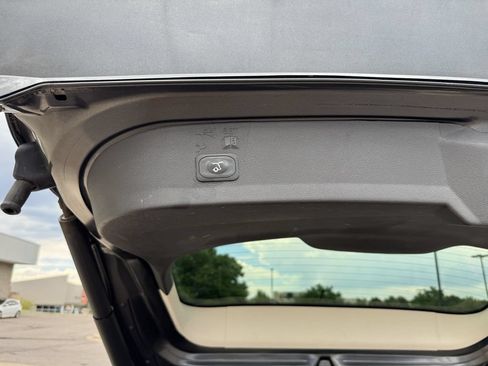 Used 2015 Ford Escape SE w/ Equipment Group 201A AWD/4WD image 10