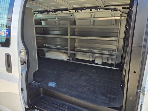 Used 2019 GMC Savana 2500 w/ Driver Convenience Package RWD image 10
