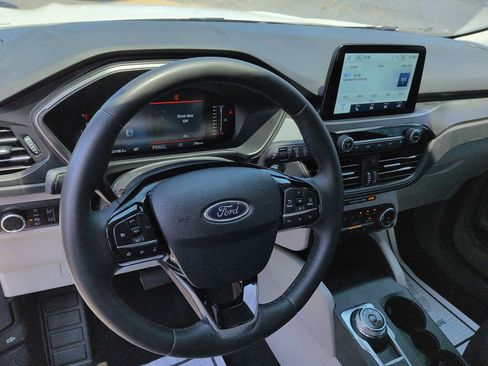 Certified 2024 Ford Escape Active AWD/4WD image 12