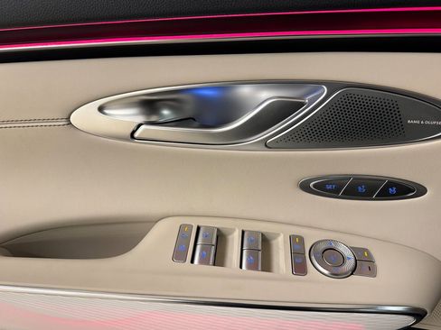 New 2026 Genesis GV70 2.5T Advanced AWD/4WD image 11