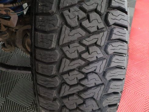 Used 2022 Ford F250 Platinum w/ FX4 Off-Road Package AWD/4WD image 92