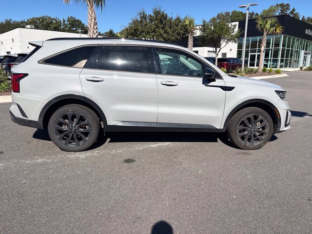 Used 2023 Kia Sorento SX AWD/4WD image 4