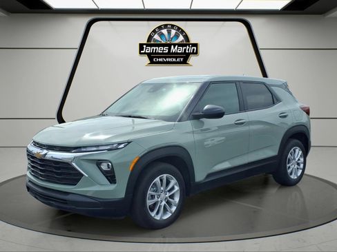 Certified 2025 Chevrolet TrailBlazer LS w/ LS Convenience Package FWD image 1