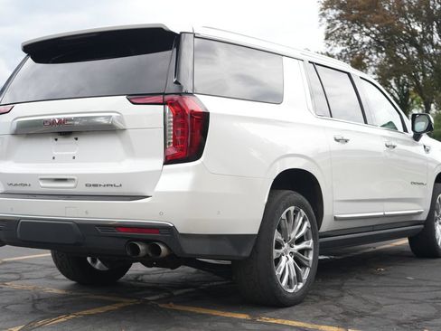 Used 2023 GMC Yukon XL Denali w/ Denali Reserve Package AWD/4WD image 5