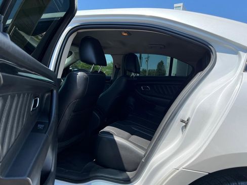Used 2012 Ford Taurus Limited FWD image 36