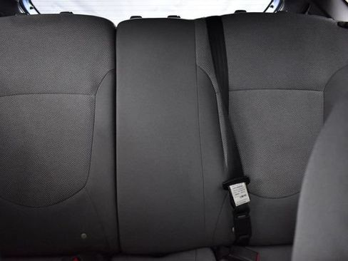 Used 2012 Hyundai Accent GS FWD image 14