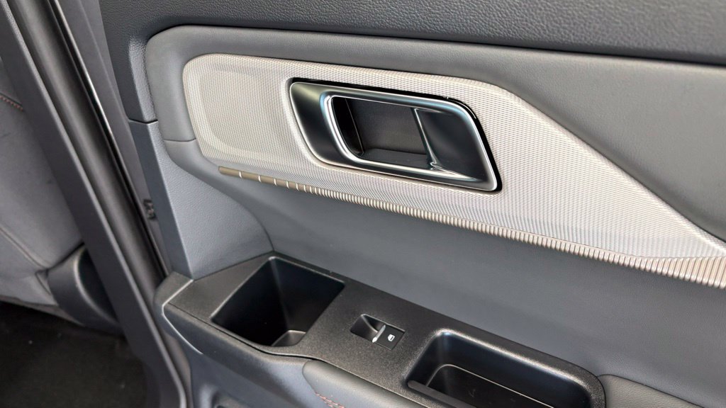 New 2026 Ford Explorer Active AWD/4WD image 35