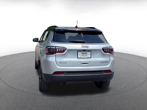 Used 2025 Jeep Compass Limited AWD/4WD image 11