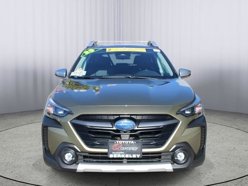 Used 2025 Subaru Outback Touring image 3