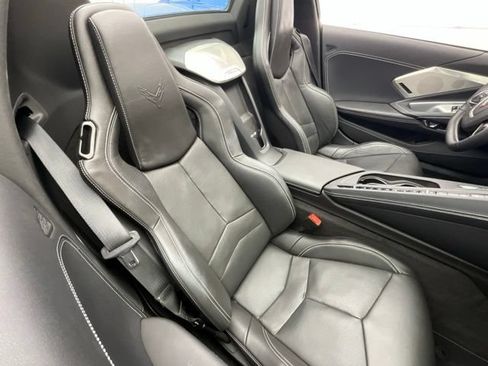 Used 2024 Chevrolet Corvette Stingray Preferred Conv w/ Z51 Performance Package RWD image 9