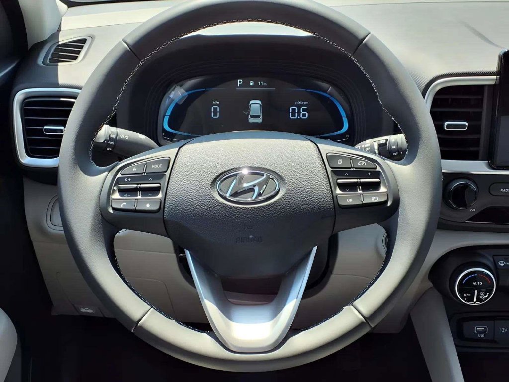 New 2026 Hyundai Venue SEL FWD image 12