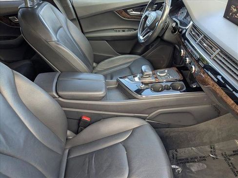 Used 2018 Audi Q7 3.0T Premium image 21