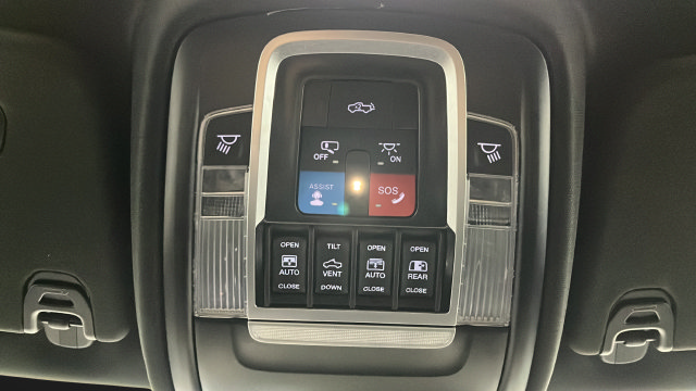 Used 2025 RAM 1500 Limited w/ Trailer Tow Group AWD/4WD image 36