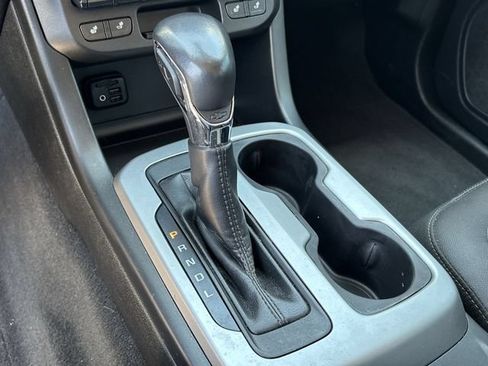 Used 2022 Chevrolet Colorado ZR2 AWD/4WD image 19