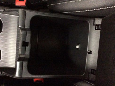 Used 2024 Jeep Grand Cherokee Altitude image 34