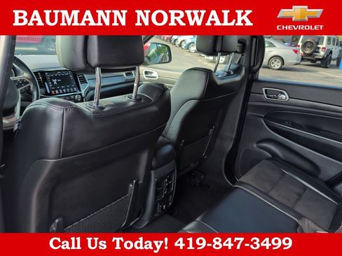 Used 2020 Jeep Grand Cherokee Altitude AWD/4WD image 14