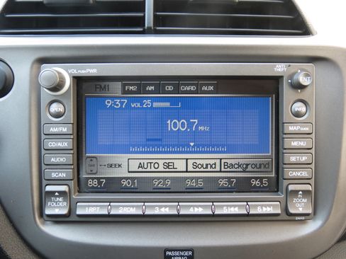 Used 2009 Honda Fit Sport image 19