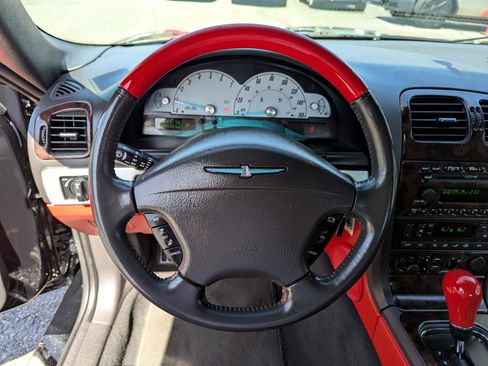 Used 2002 Ford Thunderbird image 20