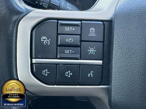 Used 2023 Ford Expedition Limited image 10