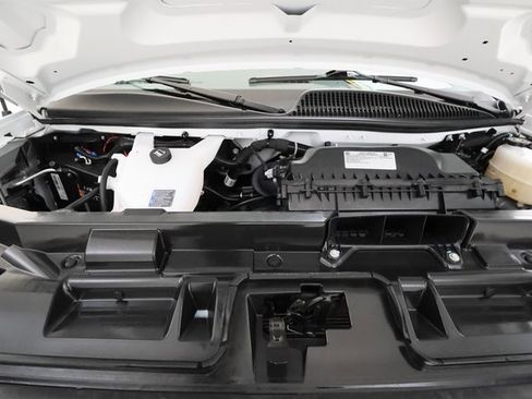 Used 2024 Chevrolet Express 3500 LT w/ LT Preferred Equipment Group image 5