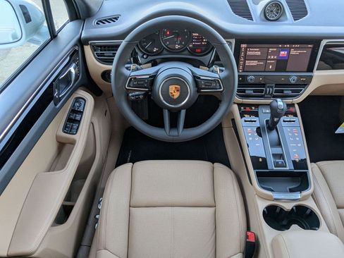 New 2026 Porsche Macan image 15